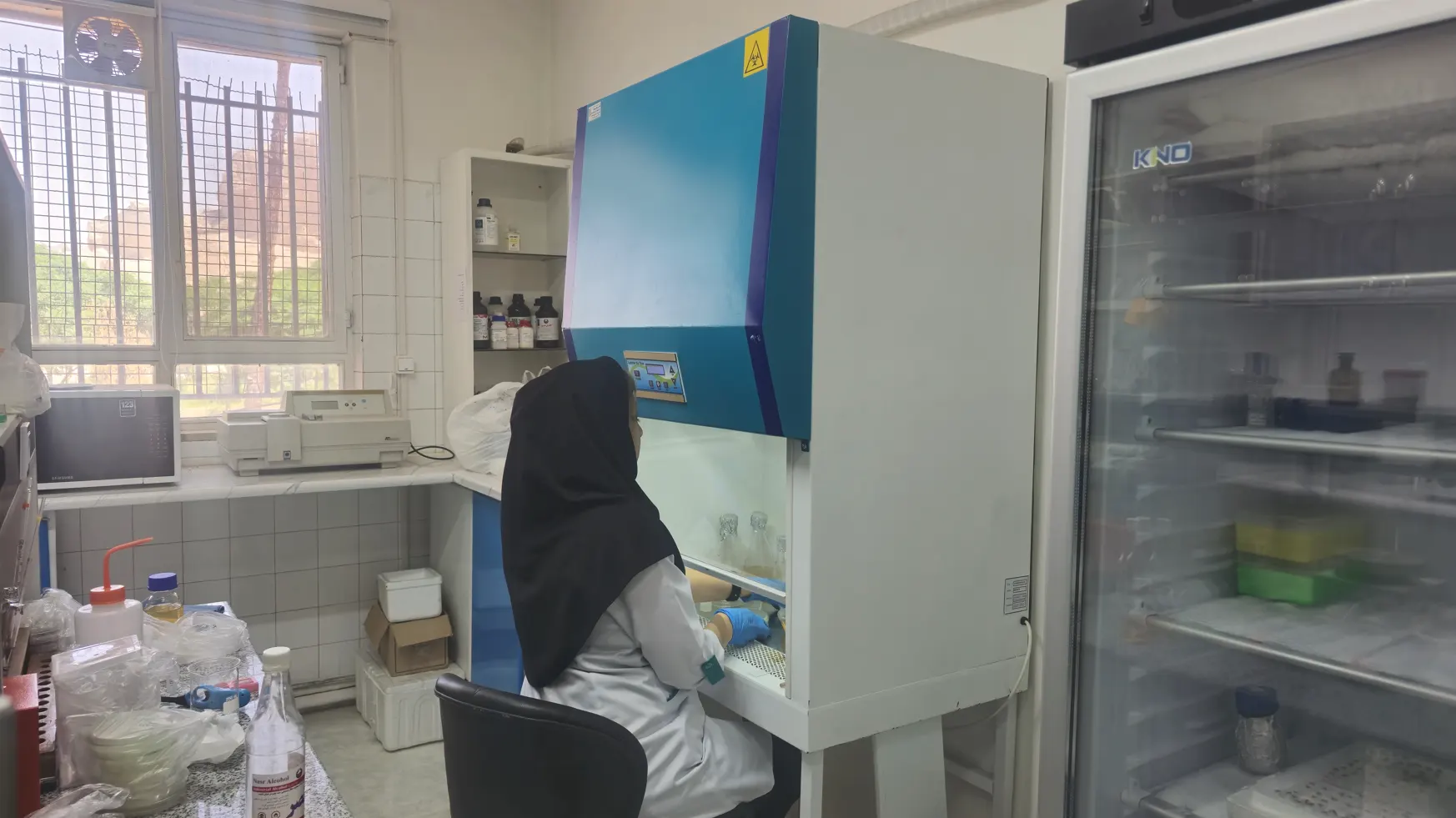 آزمایشات آنالیز آب، خاک، کود و گیاه